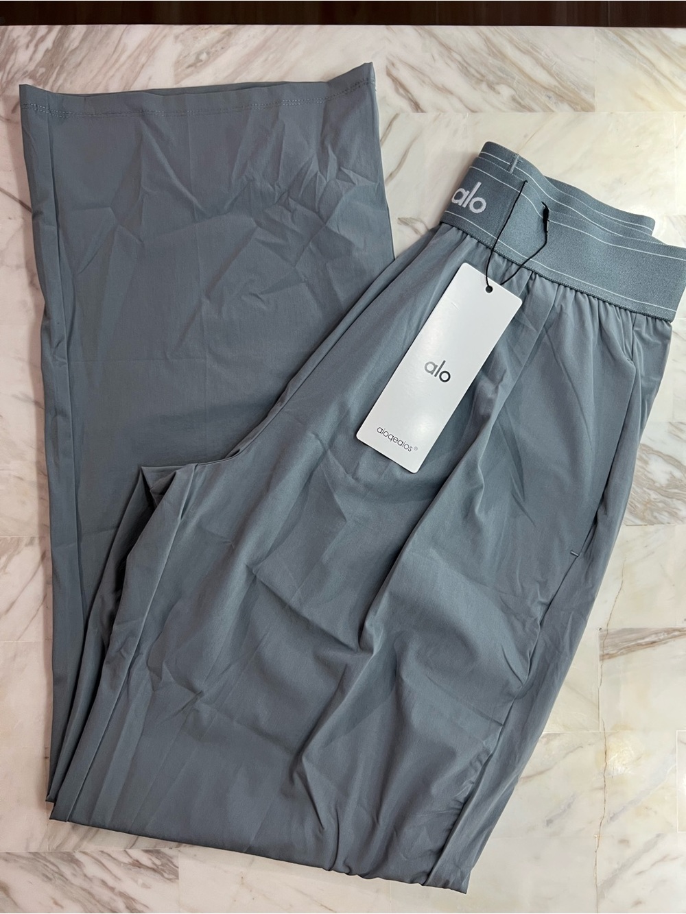 Alo Trousers Gray Performance Pants - Picture 2 of 4